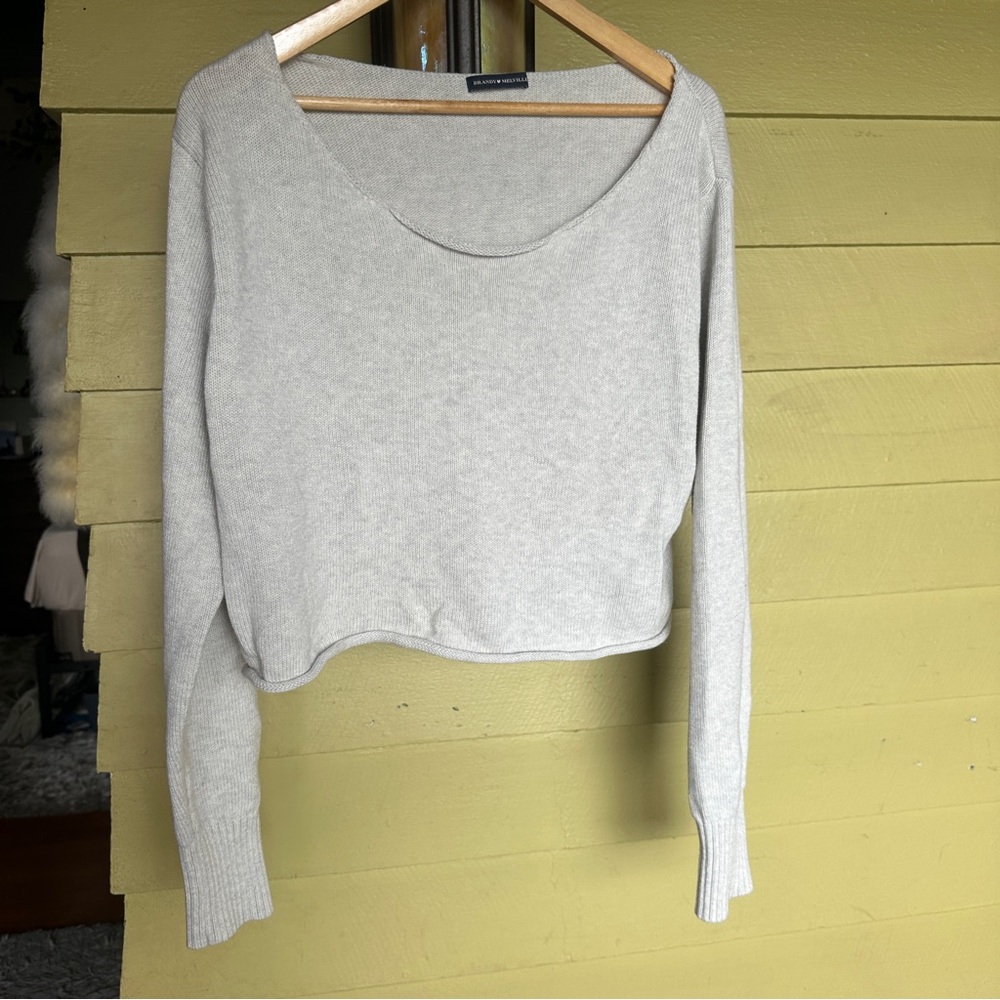 Brandy Melville Light Gray Cropped Sweater (Cameron)
